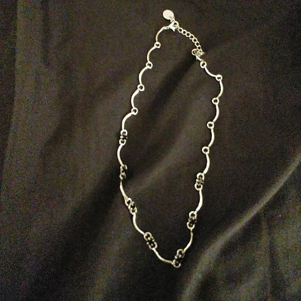 Woman's silver necklace
